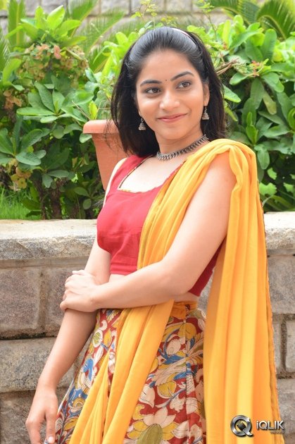 Punarnavi-Bhupalam-at-Enthapani-Chesave-Sirisha-Trailer-Launch